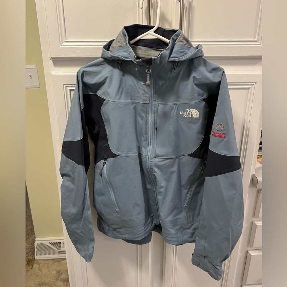 Women’s North Face Summit Series Apex Softshell.